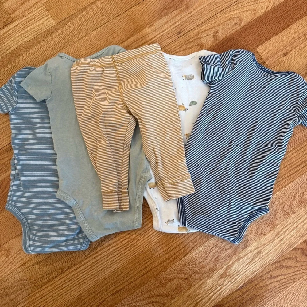 Carter's 9M five piece set- 4 short sleeve tops, 1 pants